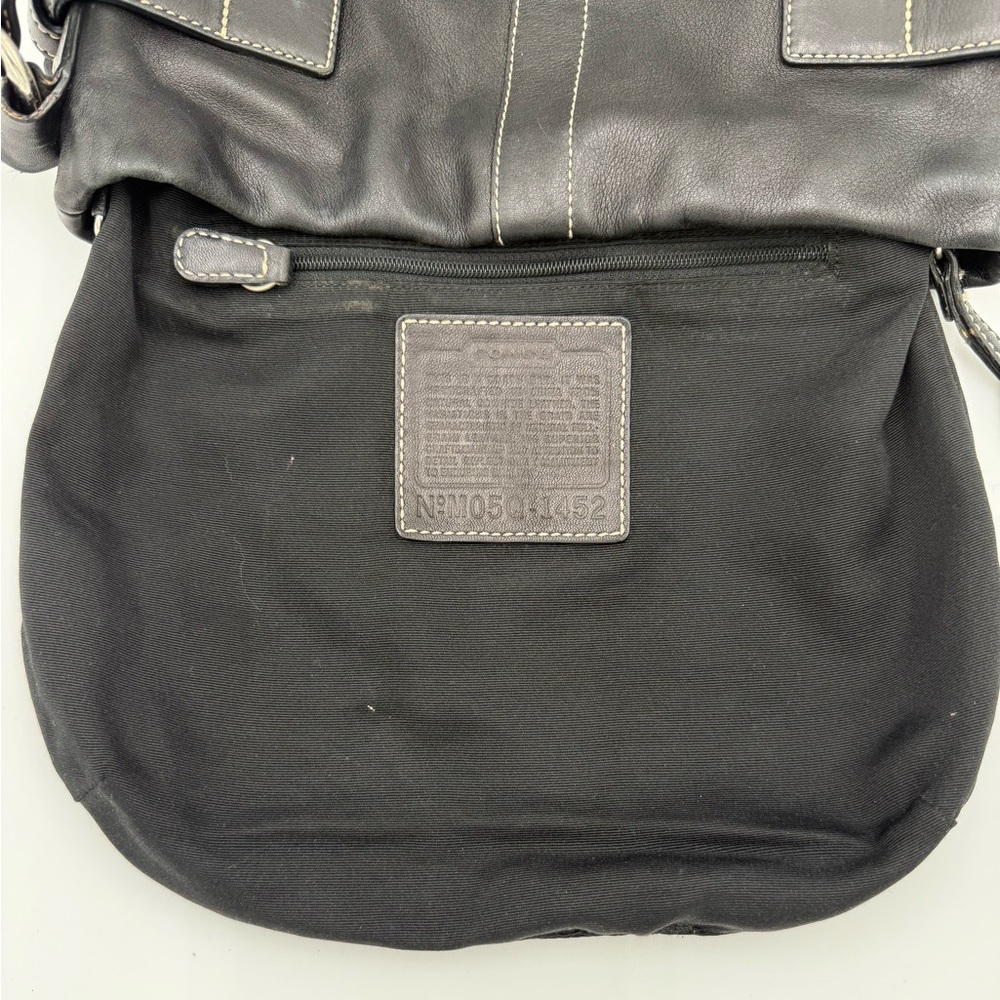 Coach Soho Buckle Flap Hobo Black Leather Y2K Shoulder Bag 1452 Silver Hardware - Picture 10 of 16